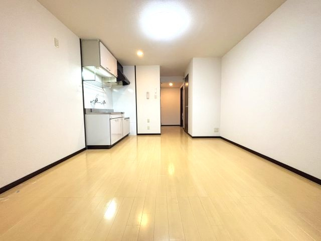サンライズ中野の居間・リビング