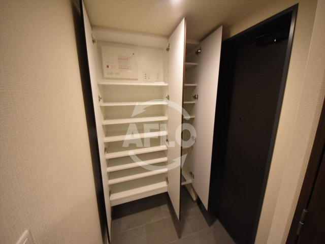 MJR堺筋本町タワーの収納|MJR堺筋本町タワー　シューズボックス