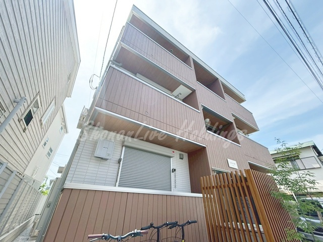 茅ヶ崎市東海岸北２丁目のアパート