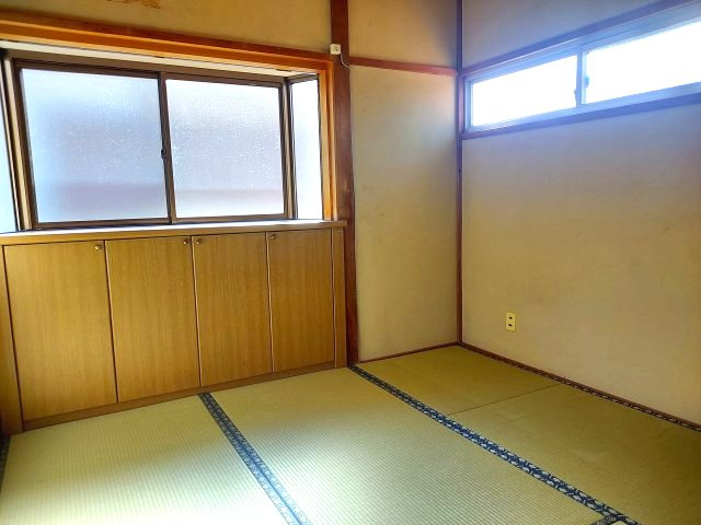 宝塚市平井山荘一戸建の和室|2階和室約4.5帖