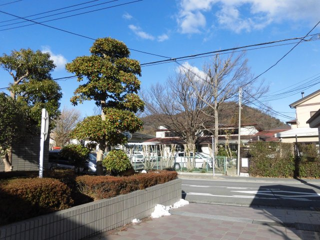 「葉山センチュリーマンション」1階　専用庭の周辺