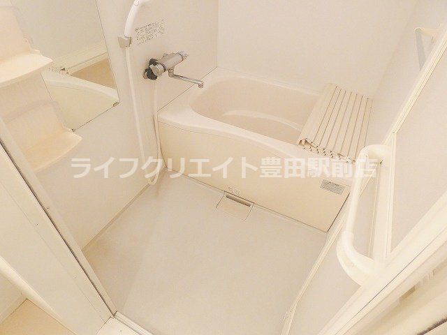 ヴァンソレーユの浴室
