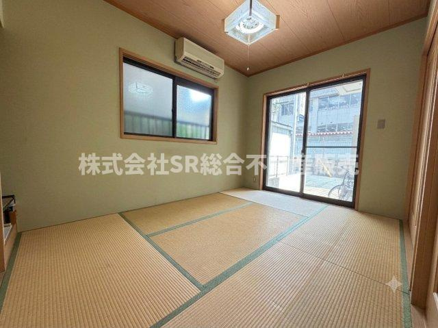 若江西新町1丁目中古戸建の和室|2面採光の明るいお部屋です♪客間としても使えて便利です♪（室内写真は加工により家具等を消しています。）