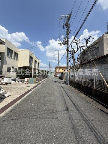 若江西新町1丁目中古戸建の前面道路含む現地写真|売主様が丁寧に使われており、室内キレイです♪