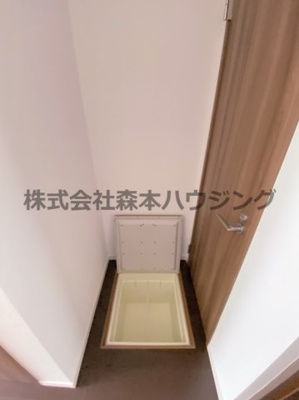 【収納】 | 　セラフィーメゾン香里園 | 床下収納もついてます