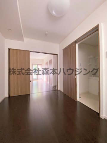 【洋室】 | 　セラフィーメゾン香里園 | きれいな洋室です