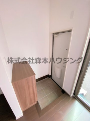【玄関】 | 　セラフィーメゾン香里園 | 落ち着いた玄関です