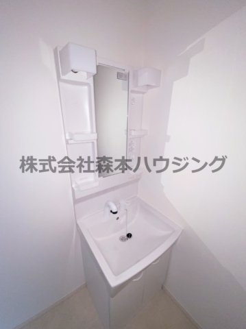 【独立洗面台】 | 　セラフィーメゾン香里園 | 独立洗面台あり、毎朝おしゃれに忙しい女性の方におすすめです