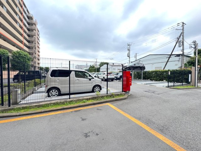ウィズ戸田公園壱番館の駐車場|駐車場
敷地内駐車場完備（空き状況は要確認）。愛車の管理もスムーズに行えます。
