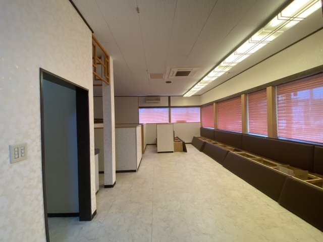 【内装】 | 木更津市太田店舗 | 客席