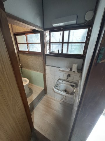 高石市加茂テラスの独立洗面台
