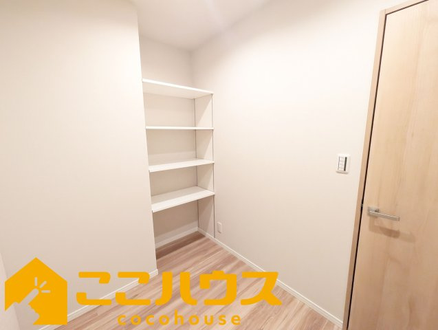 ライオンズマンション松山の収納|大容量のファミリークローゼットもございます