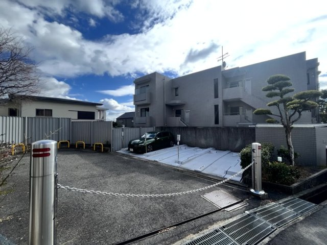 パークハイム住吉山手の駐車場