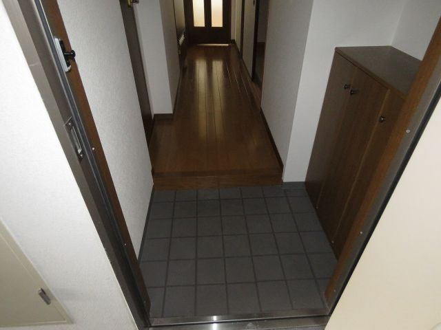 シャンテ本山の玄関