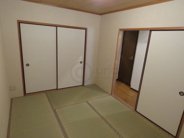 シャンテ本山の居間・リビング