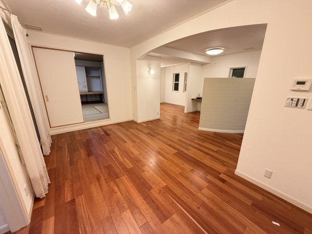 下穂積戸建て貸家の寝室
