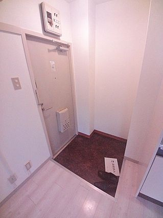 六甲トワニハウスの玄関