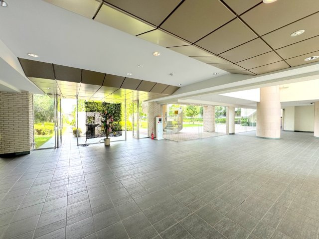 ブローデン青木町公園のエントランス|エントランスホール