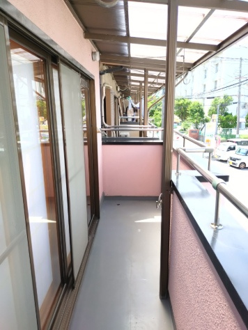 西宮市樋ノ口町2丁目　中古テラスのバルコニー
