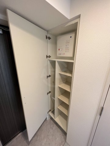 エスリードレジデンス大阪弁天町の収納|エスリードレジデンス大阪弁天町　シューズボックス