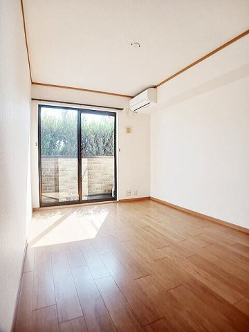 ビクトリア壱番館の居間・リビング