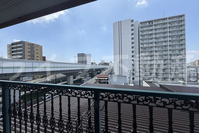 グローリア高井田の展望