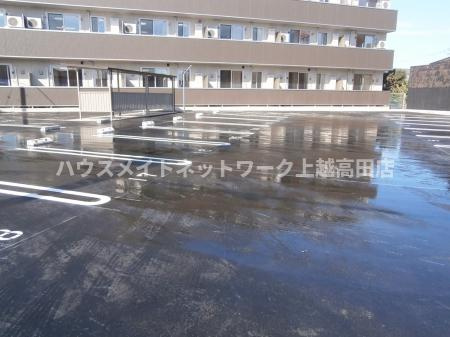 アクシア西本町の駐車場|駐車場