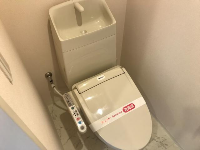 ルミナス　A棟のトイレ|暖房付き温水便座（イメージ）