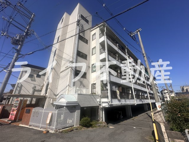 プレアール枚岡の外観