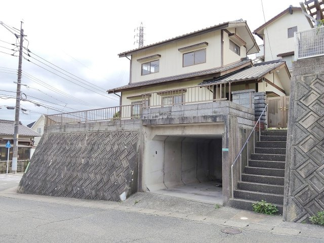 長府満珠町　リフォーム済中古住宅の外観
