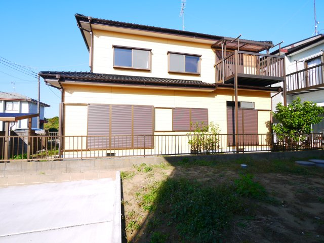 山武郡九十九里町真亀　中古戸建の外観|内外装リフォーム済み令和7年10月敷地約105坪（菜園用地約34坪含め）海岸まで車約5分閑静な分譲地