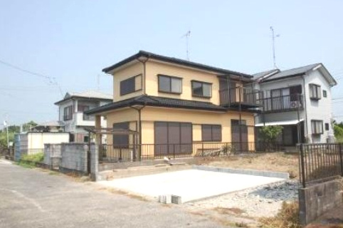 山武郡九十九里町真亀　中古戸建の前面道路含む現地写真|内外装リフォーム済み令和7年10月敷地約105坪（菜園用地約34坪含め）海岸まで車約5分閑静な分譲地
