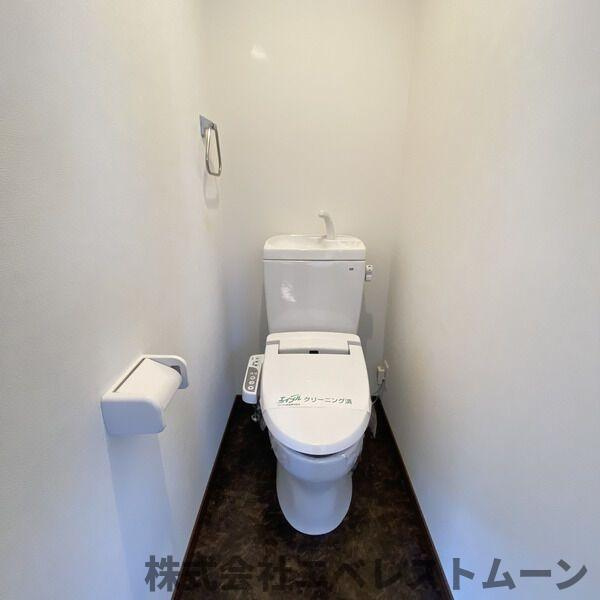 グランレーヴ東別院EASTのトイレ|落ち着いたトイレです