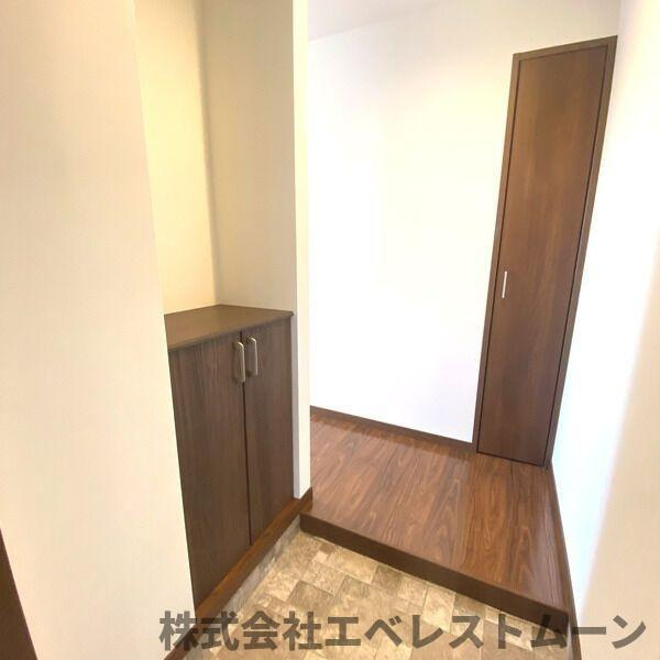 グランレーヴ東別院EASTの玄関|落ち着いた玄関です