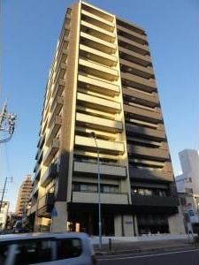 アーデン泉プレミアの外観