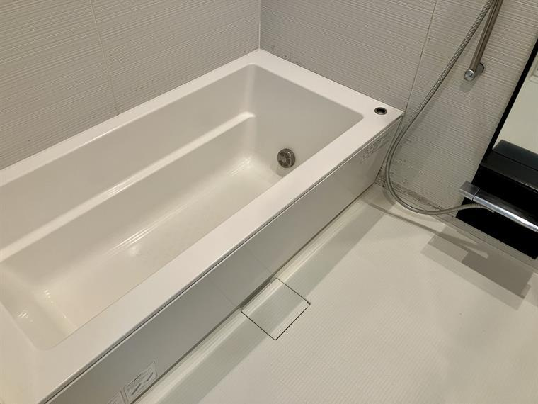 加賀レジデンスの浴室