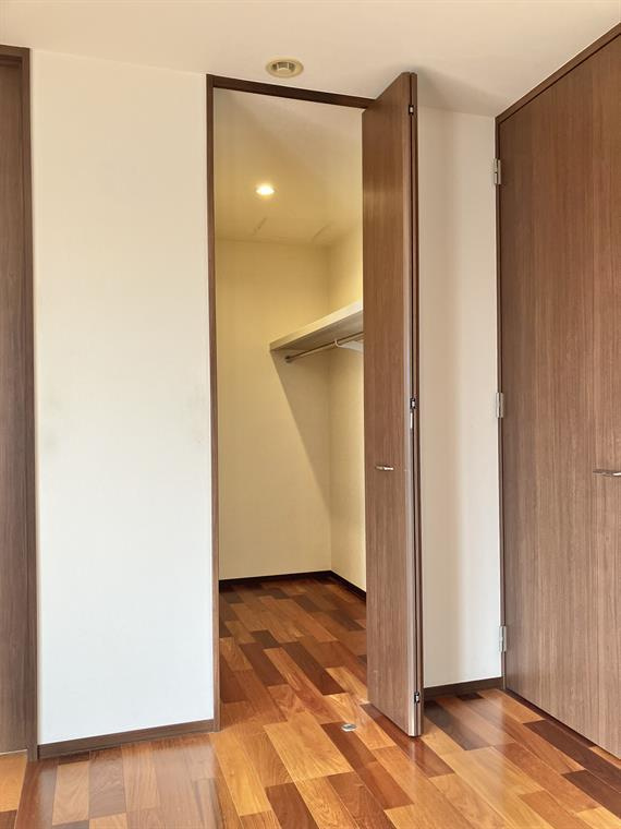 磯辺戸建の収納