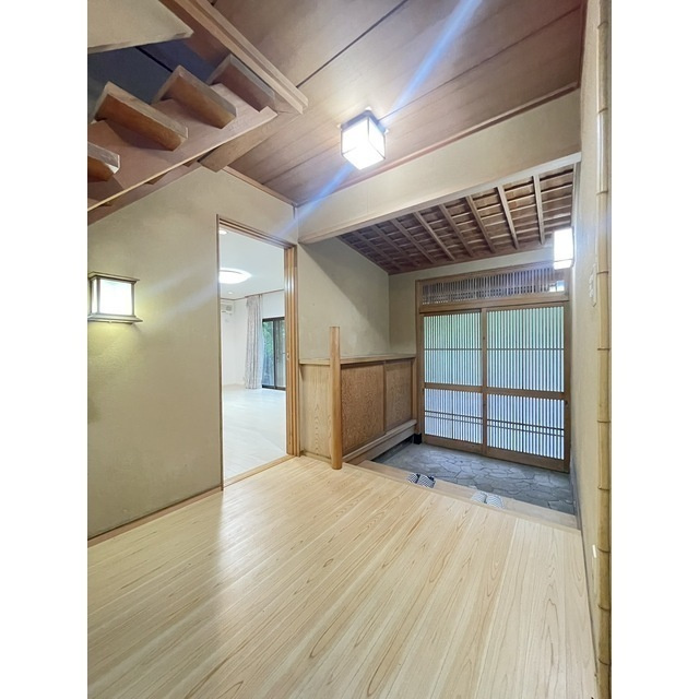 片倉町Ｔ邸貸家の玄関