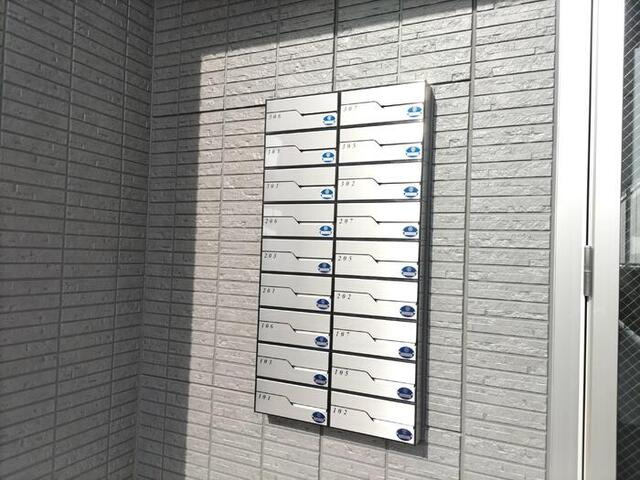 カーサココルン　Ａ棟のエントランス|オートロック・集合ポスト
