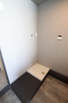室内清掃前のお写真となります。