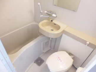 バストイレ同室はお掃除がしやすいメリットも♪