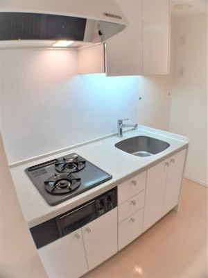 【キッチン】 | 新品家具付きマンション市谷砂土原町5(KaGood東京)