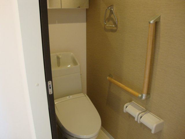 ベルビュー田園のトイレ|シャワー付トイレ
