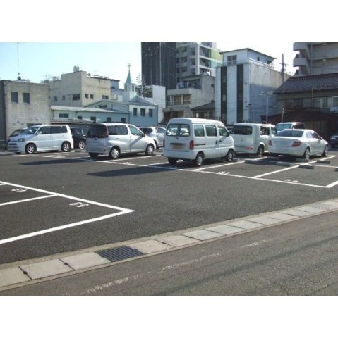 岐阜市西駒爪町の駐車場の外観
