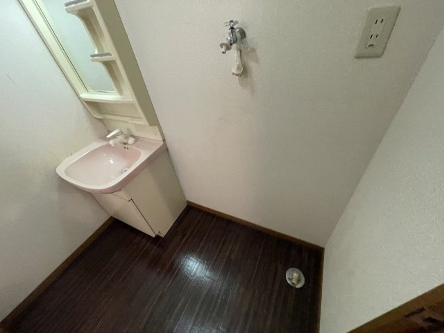 グリーンヒル黒髪の内装