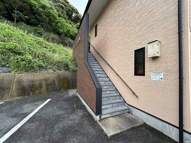 グリーンヒル黒髪のエントランス