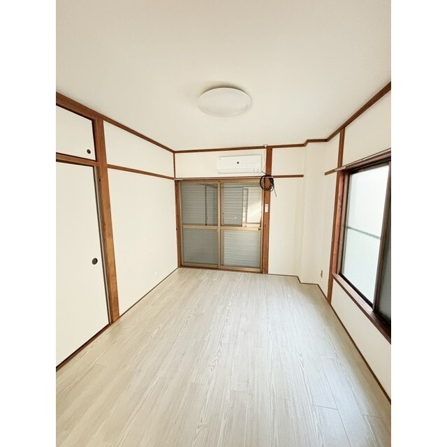 新井アパートのその他