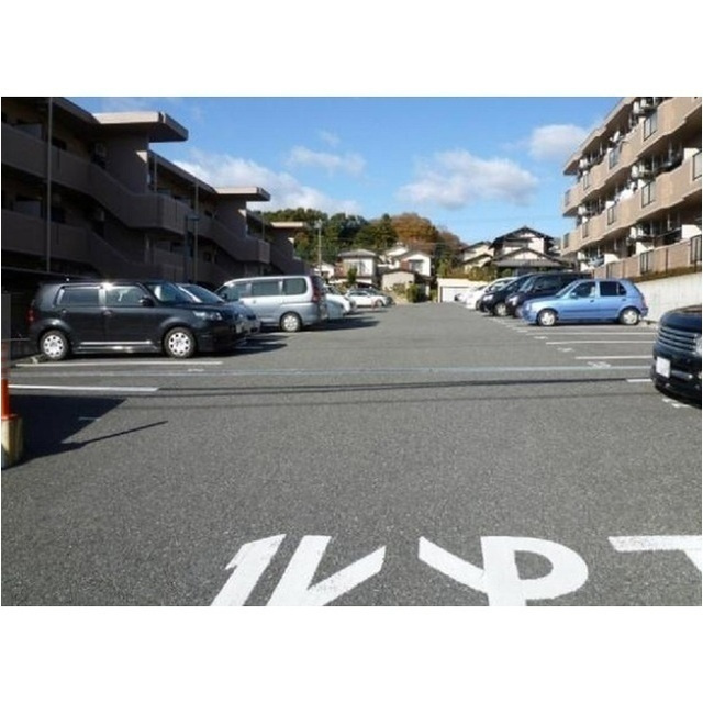 グリーングラス　Ｓの駐車場