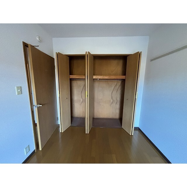 三島市多呂の賃貸マンションの収納