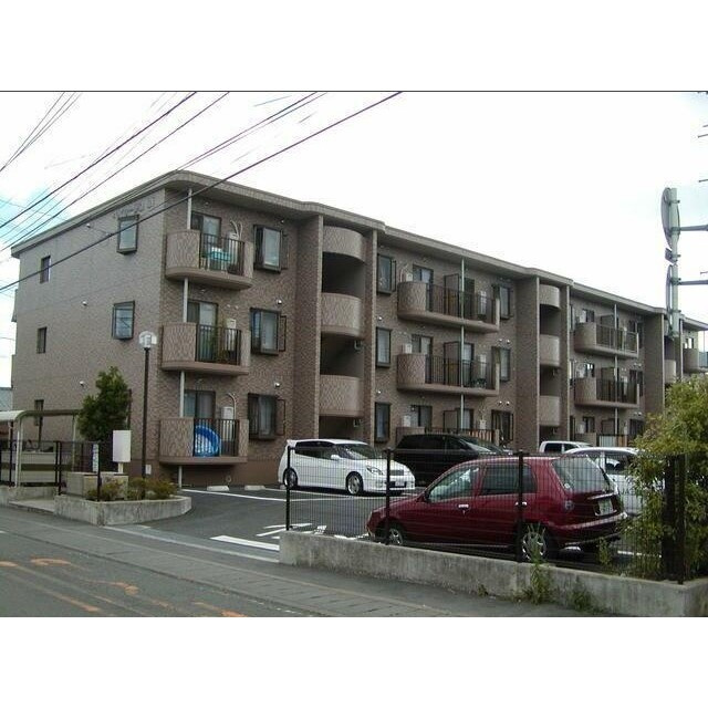 三島市多呂の賃貸マンションの外観